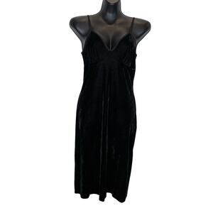 Band of the Free Girl Crush Black Velvet Midi Dress - Small